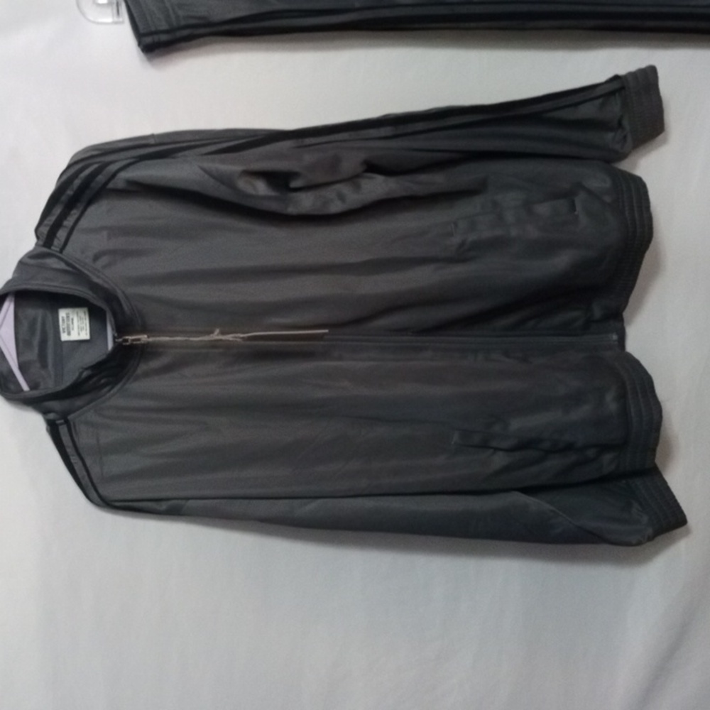 Victory Outfitters Men's Athletic Tricot Track Jacket and Matching Pants Set - Picture 6 of 10